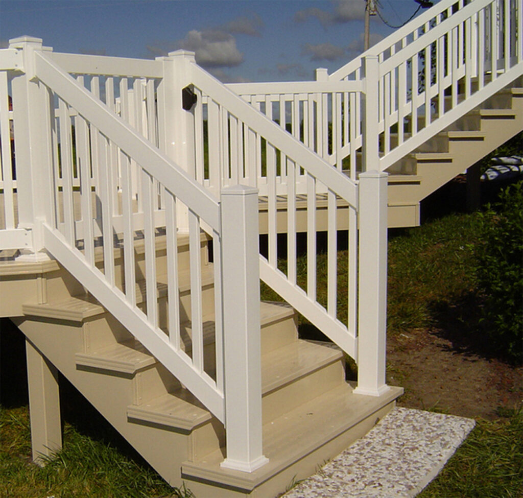 Vinyl VS Cable Railing